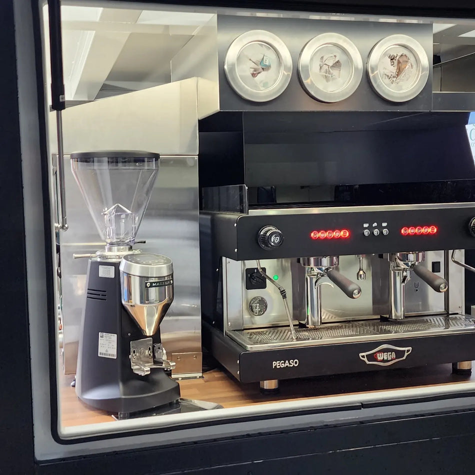 Toyota Hilux - Coffee Ute
